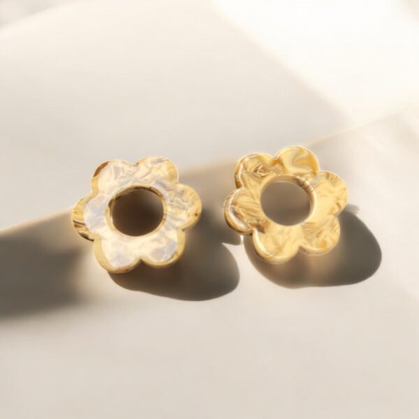 Breloques Flowers 18mm caramel marbré Breloques Flowers 18mm caramel marbré
