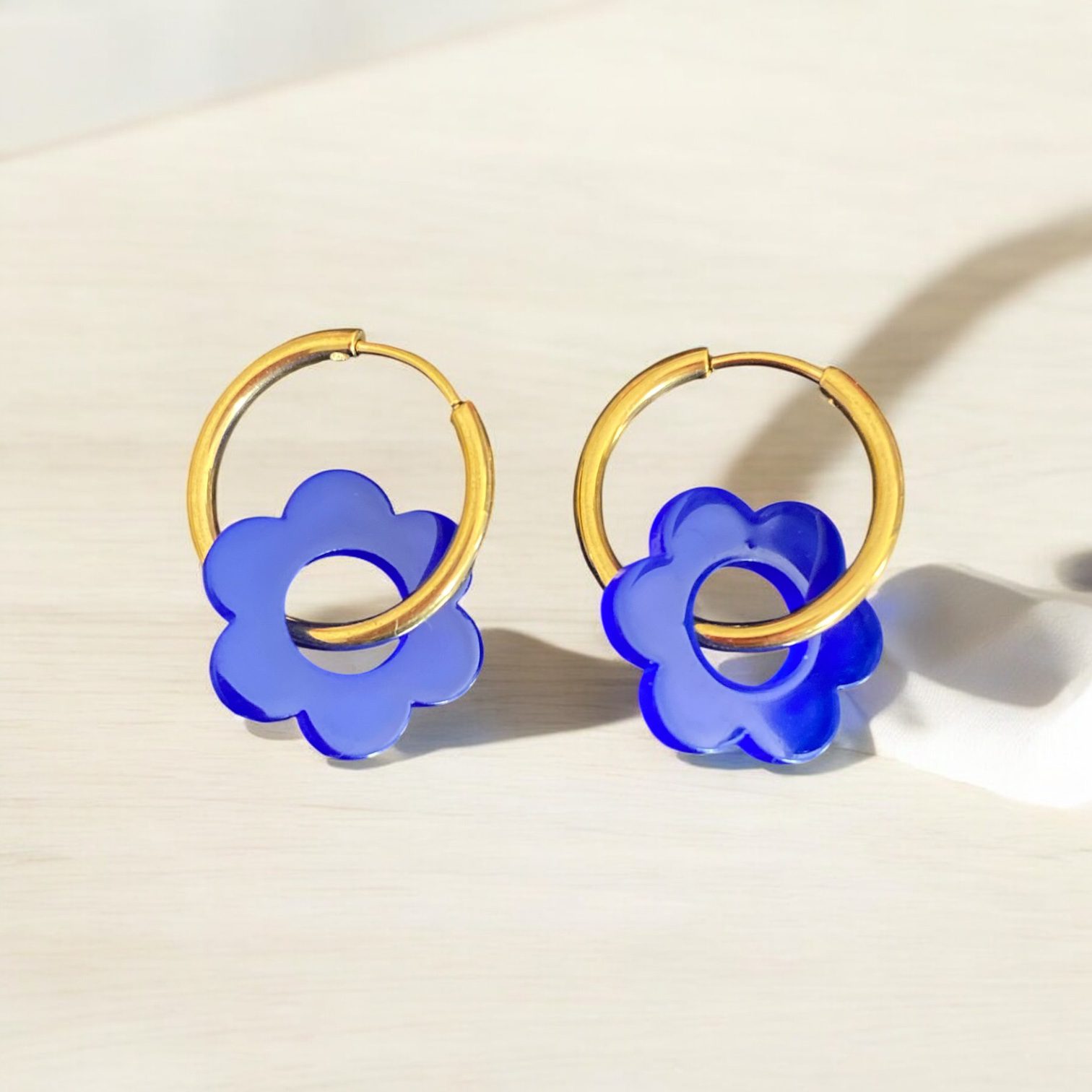 Créoles flowers 18mm bleu royal