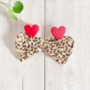 Boucle Alba tacheté marron crème/ cœur rouge brillant