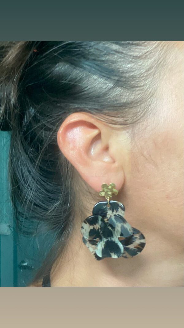 Boucle Laurie léopard modèle Boucle Laurie léopard modèle