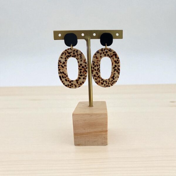 Boucle Olympe tacheté marron/carré noir Boucle Olympe tacheté marron/carré noir