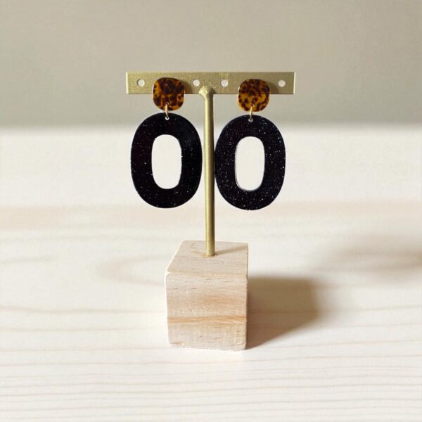 Boucle Olympe noir pailleté/ carré terrazzo Boucle Olympe noir pailleté/ carré terrazzo