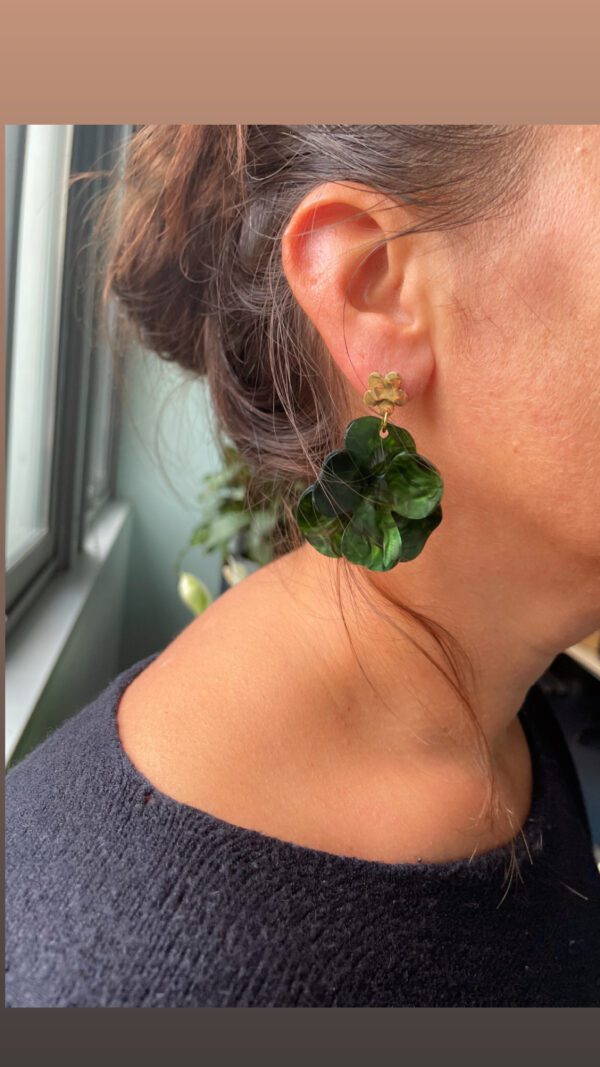 Boucle Laurie vert bouteille modèle Boucle Laurie vert bouteille modèle