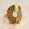 Bague suzy cabochon blanc nacré
