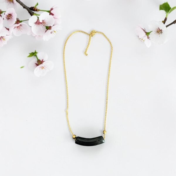 Collier Tao noir